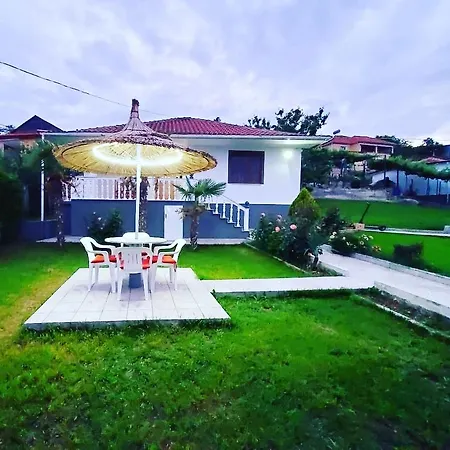 Emilio Vila Udenisht